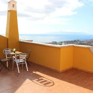Apartamento Holiday With A Serene Ocean And Mountain View, Costa Adeje (Tenerife)